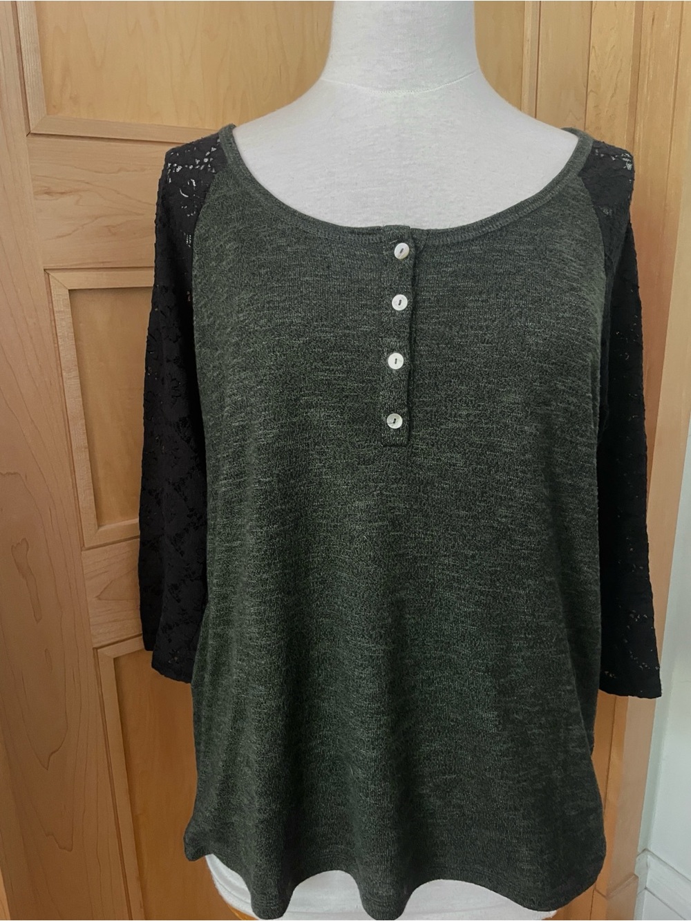 SUPERDRY Olive Green Henley Top with Navy Blue Lace Sleeves, Size XL
